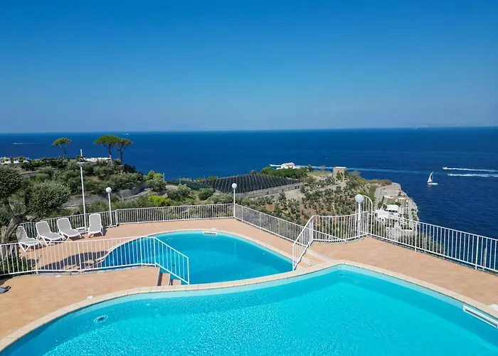 Villaggio Villa Lubrense